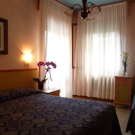 Da Stefano מלון Eraclea